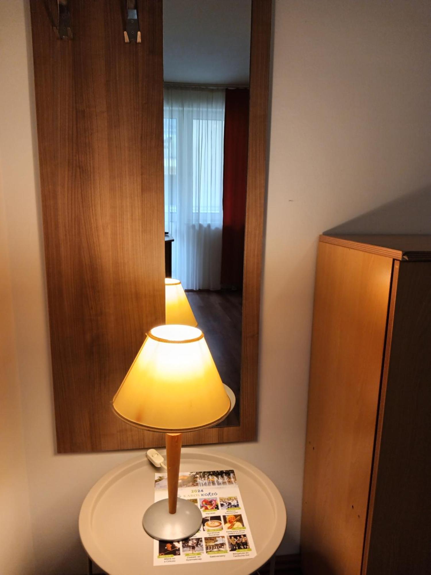 佐洛卡罗斯Viola Wellness Apartman公寓 外观 照片
